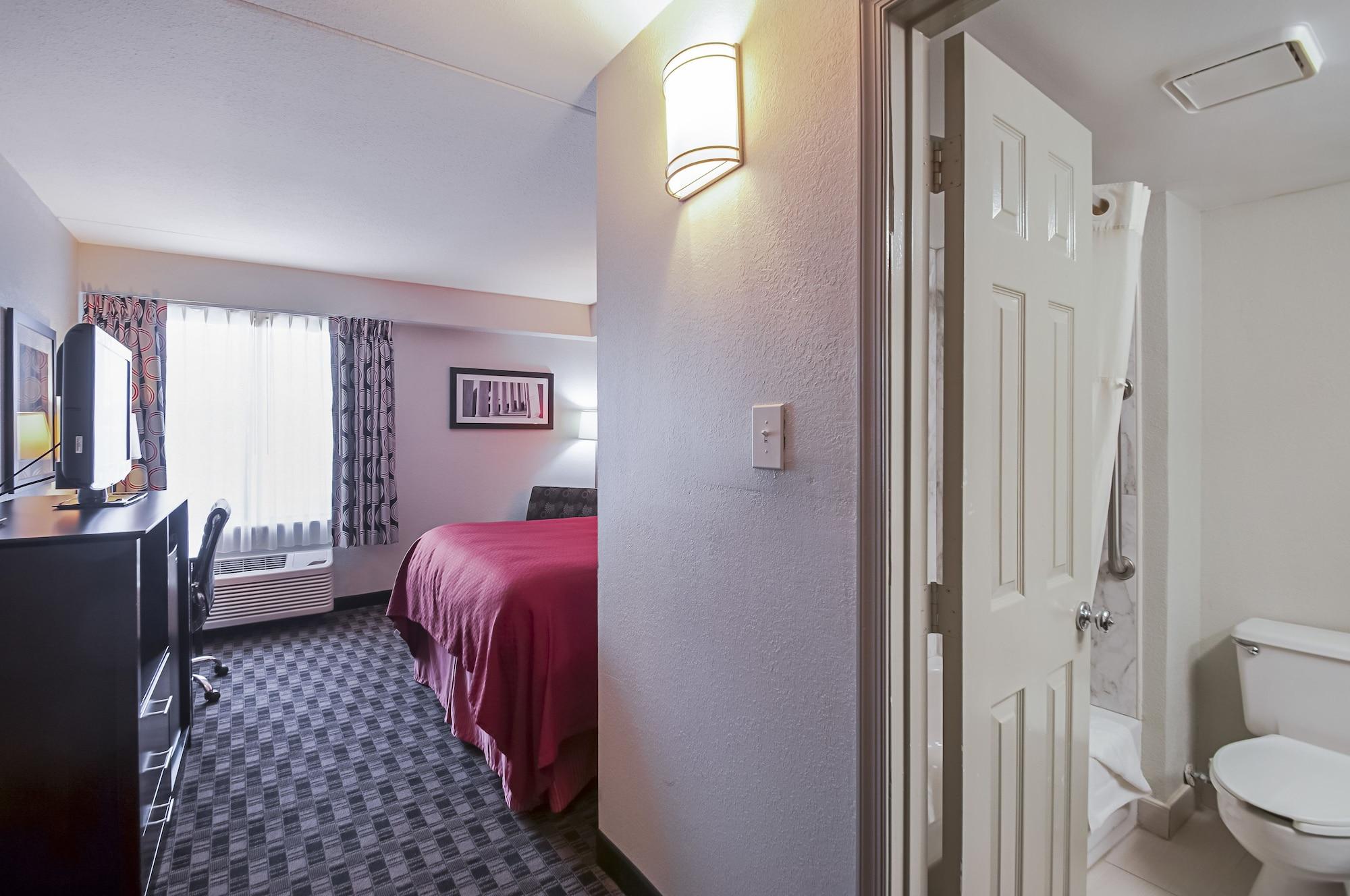 Quality Inn Near Potomac Mills Вудбридж Экстерьер фото
