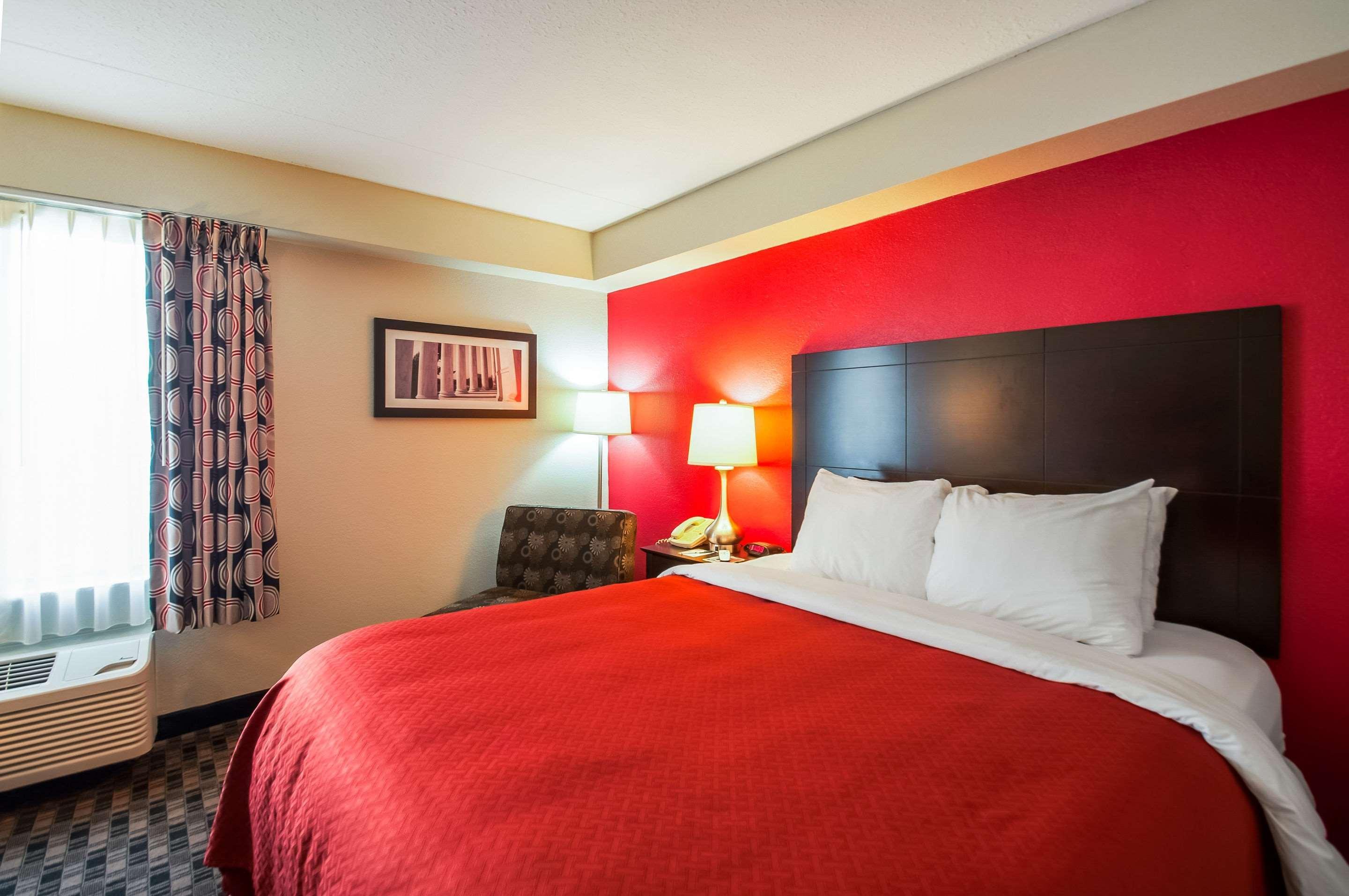 Quality Inn Near Potomac Mills Вудбридж Экстерьер фото