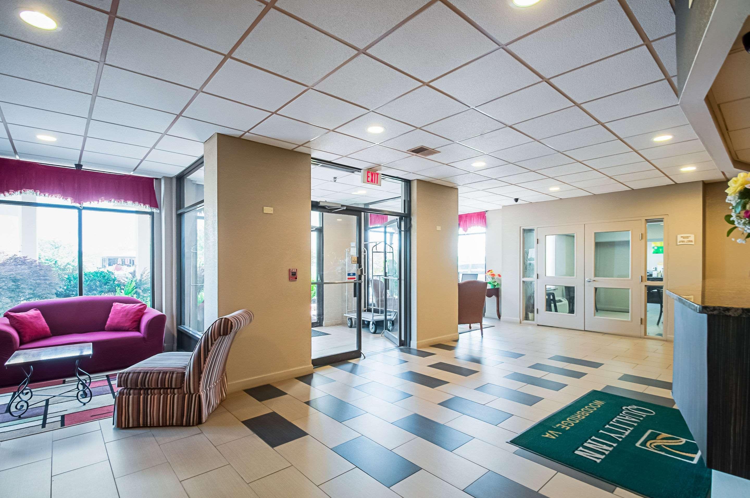 Quality Inn Near Potomac Mills Вудбридж Экстерьер фото