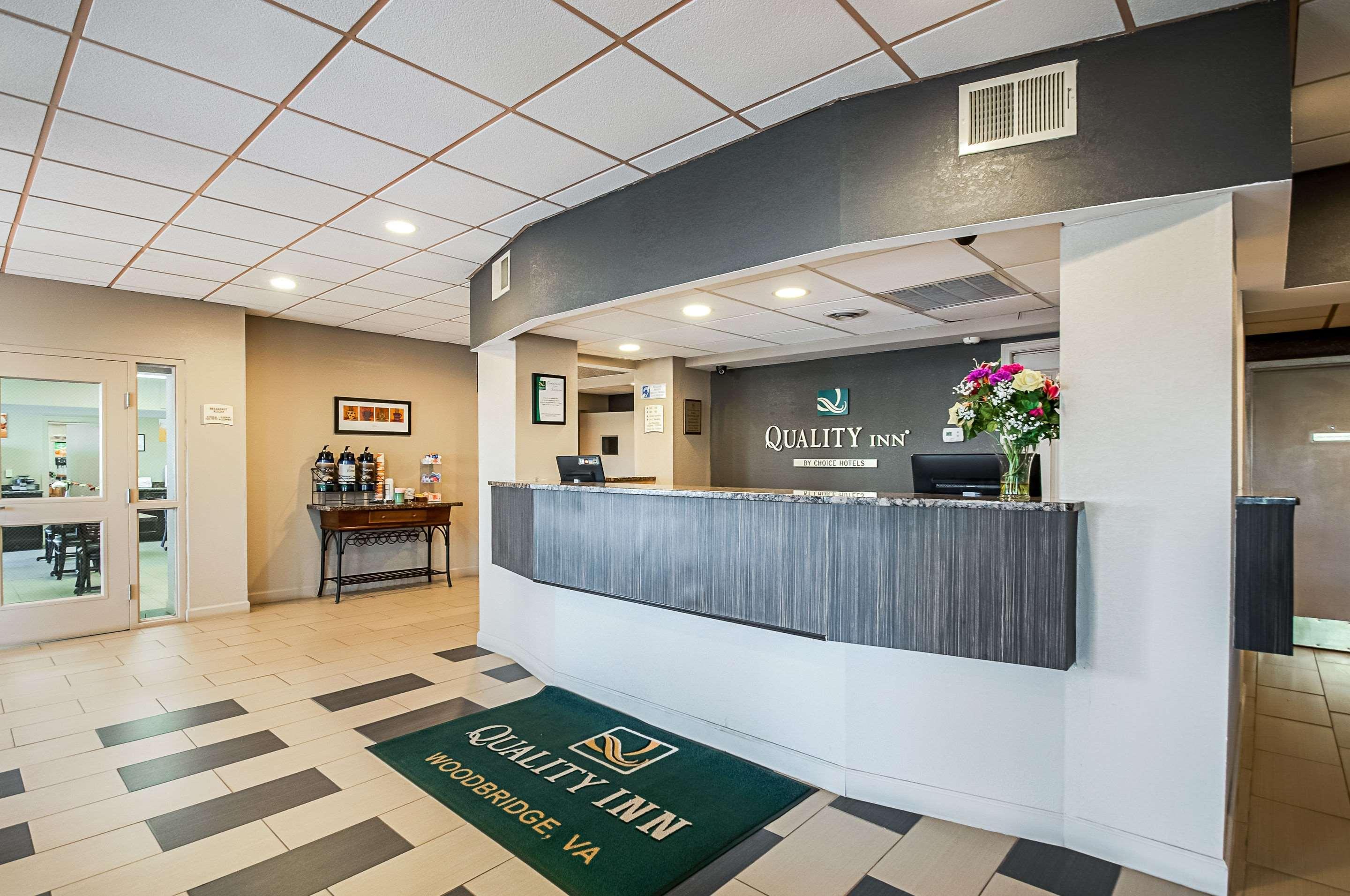 Quality Inn Near Potomac Mills Вудбридж Экстерьер фото