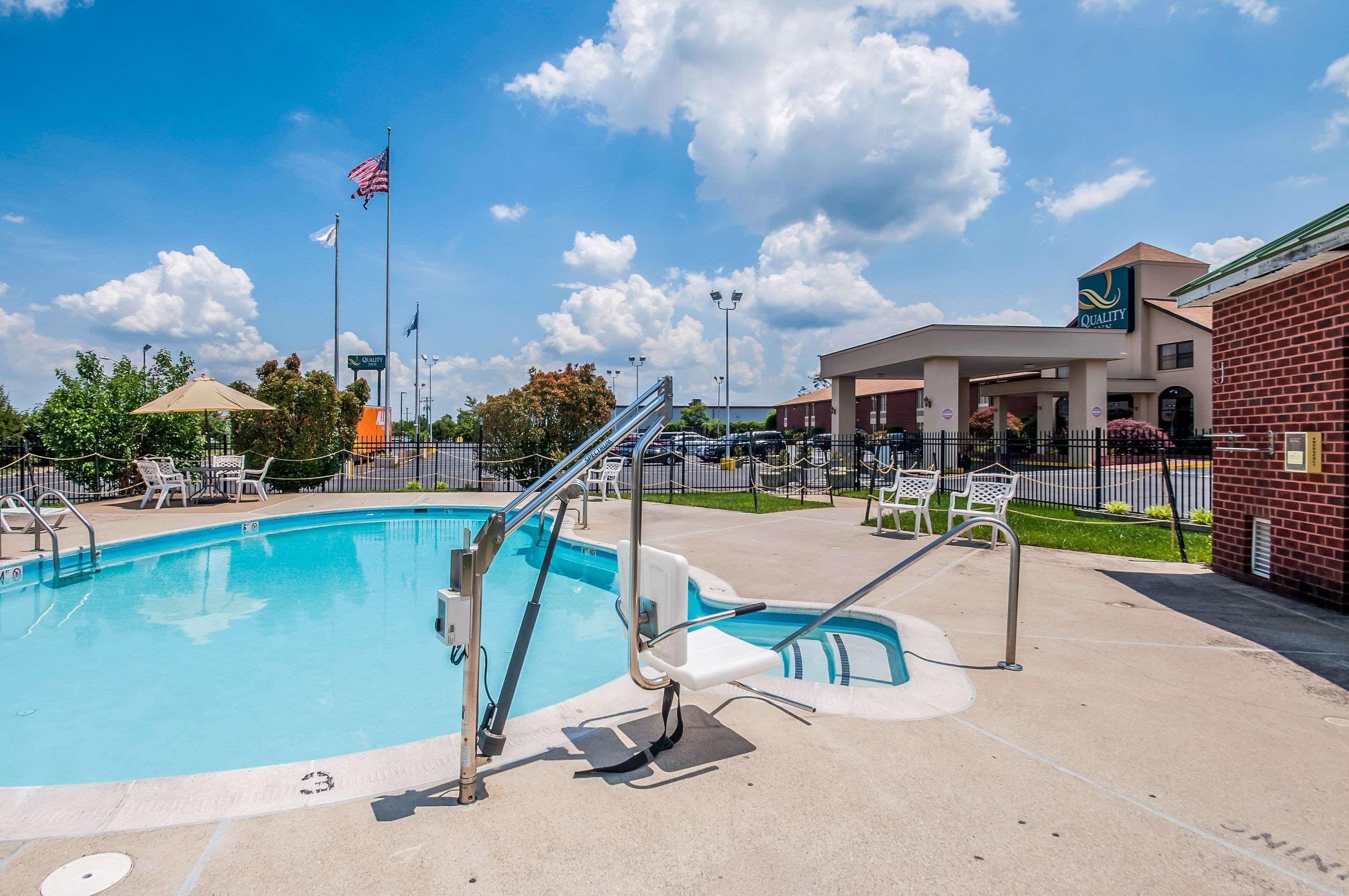 Quality Inn Near Potomac Mills Вудбридж Экстерьер фото