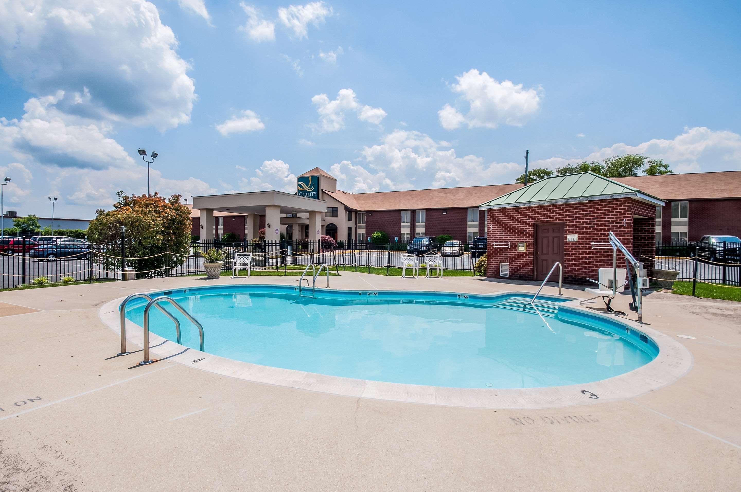 Quality Inn Near Potomac Mills Вудбридж Экстерьер фото