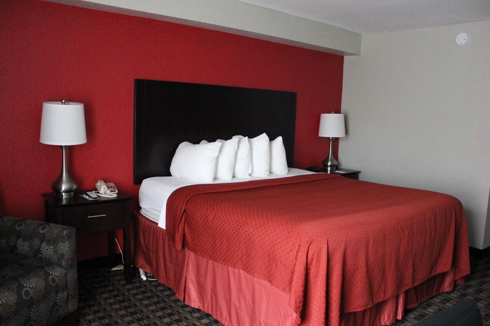 Quality Inn Near Potomac Mills Вудбридж Экстерьер фото
