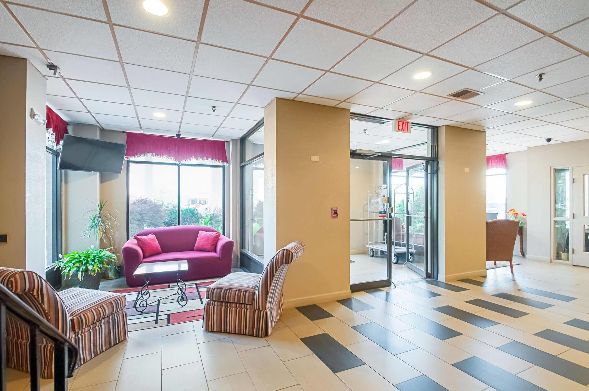 Quality Inn Near Potomac Mills Вудбридж Экстерьер фото